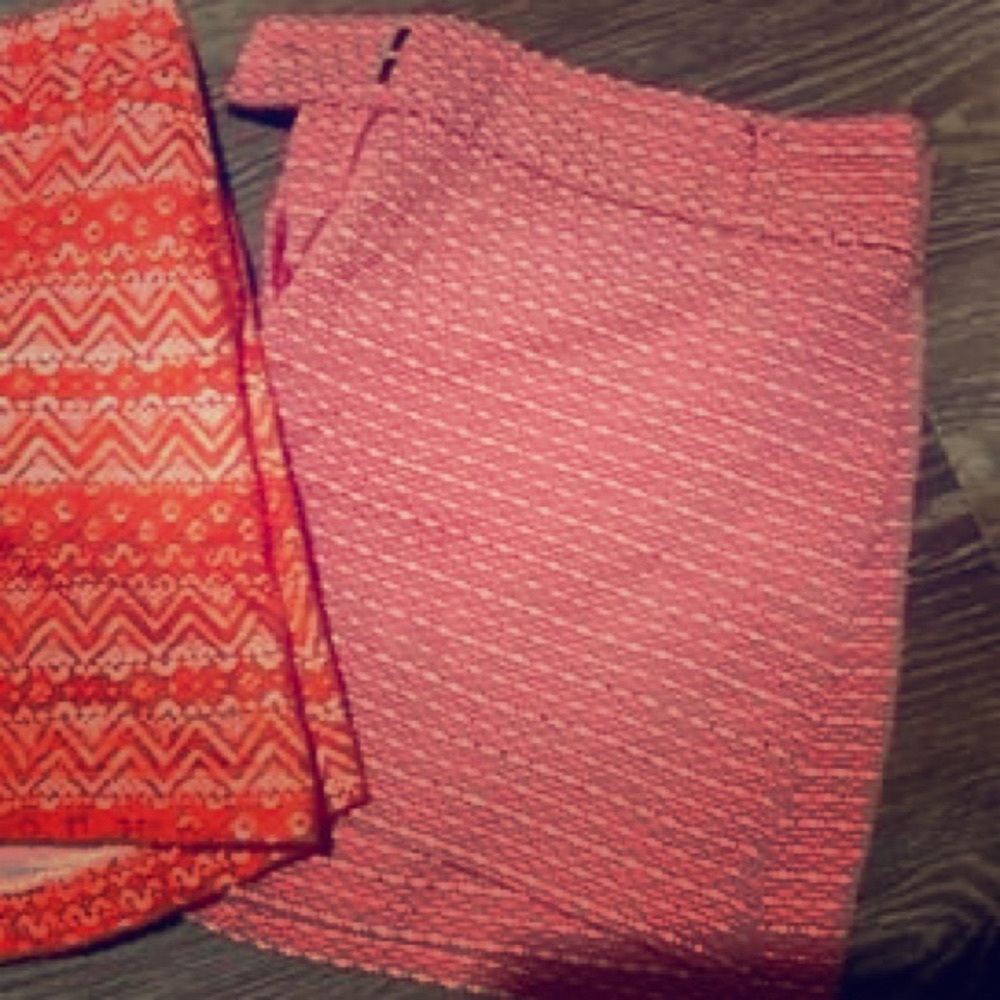 Ann Taylor, Textured shorts, coral color, size 8